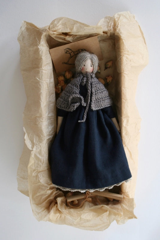 Grandmother Doll 1/1