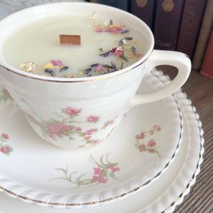 Vintage Teacup Candle “Sovereign Pottery”